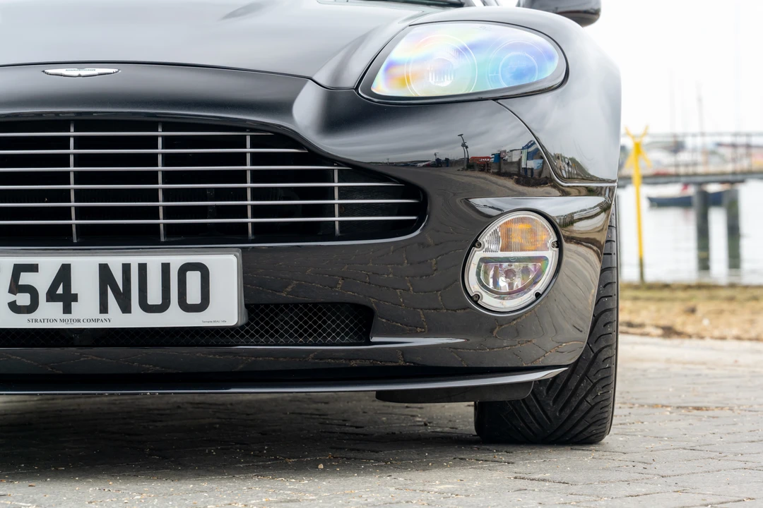 2004 Aston Martin Vanquish 1st Gen - Image 29 of 31