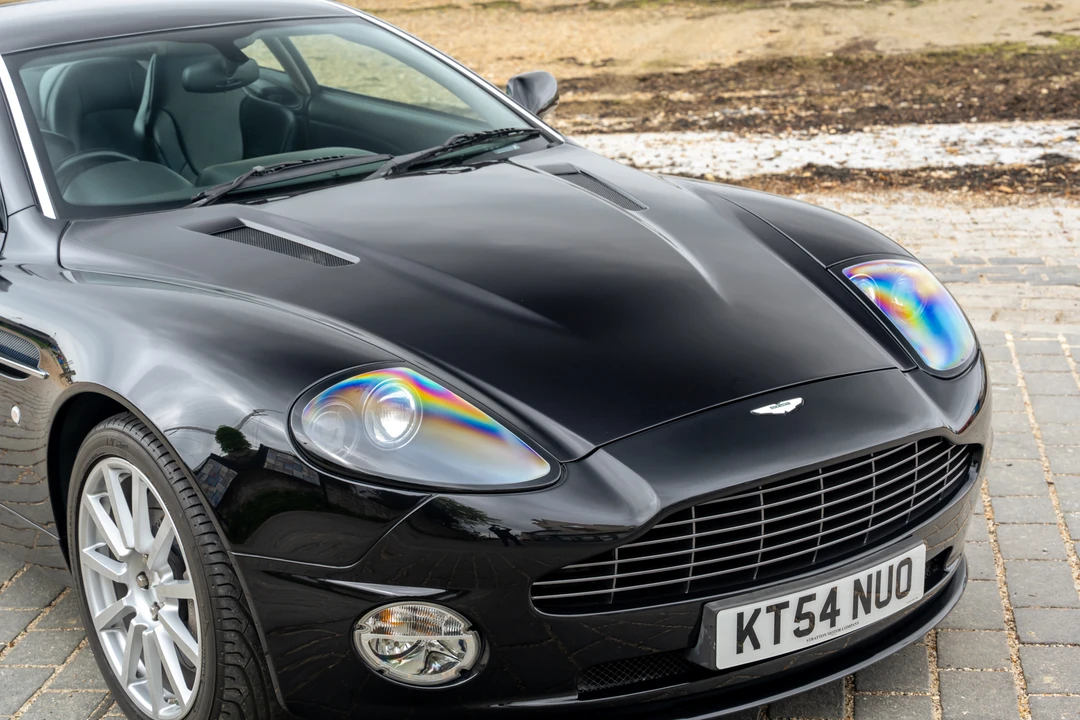 2004 Aston Martin Vanquish 1st Gen - Image 30 of 31