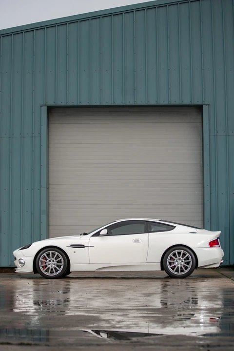 2004 Aston Martin Vanquish 1st Gen - Image 9 of 31