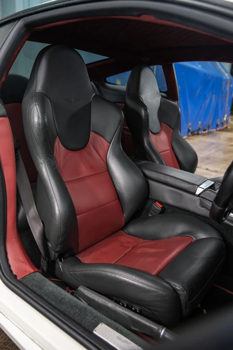 2004 Aston Martin Vanquish 1st Gen - Image 29 of 31