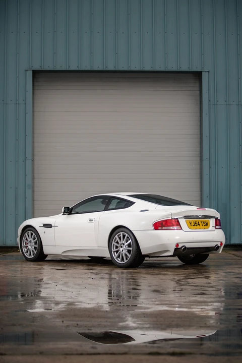 2004 Aston Martin Vanquish 1st Gen - Image 11 of 31
