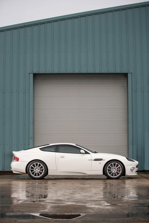 2004 Aston Martin Vanquish 1st Gen - Image 18 of 31