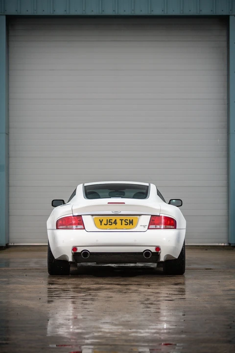 2004 Aston Martin Vanquish 1st Gen - Image 13 of 31