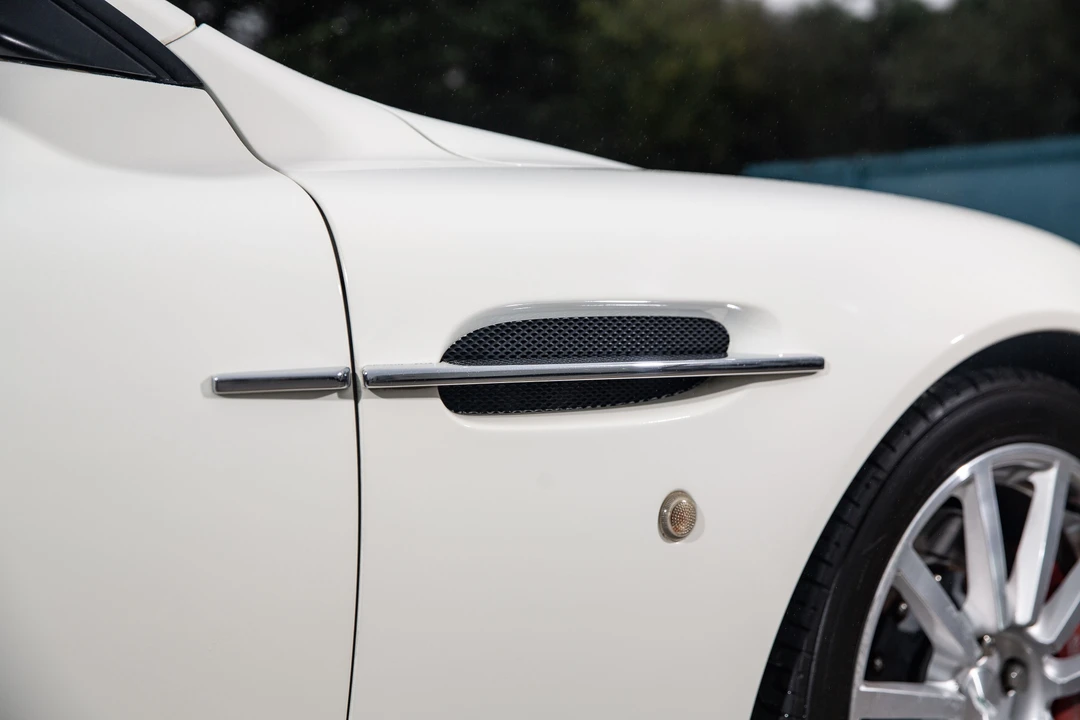 2004 Aston Martin Vanquish 1st Gen - Image 31 of 31
