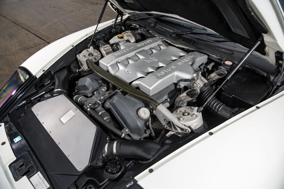 2004 Aston Martin Vanquish 1st Gen - Image 25 of 31