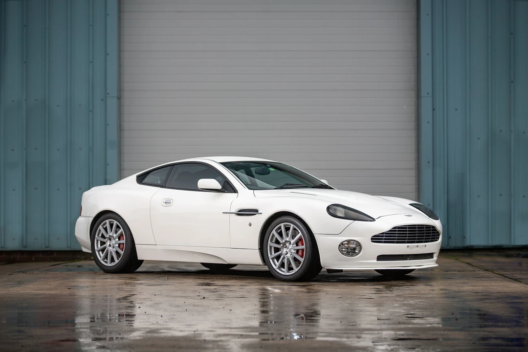 2004 Aston Martin Vanquish 1st Gen - Image 20 of 31