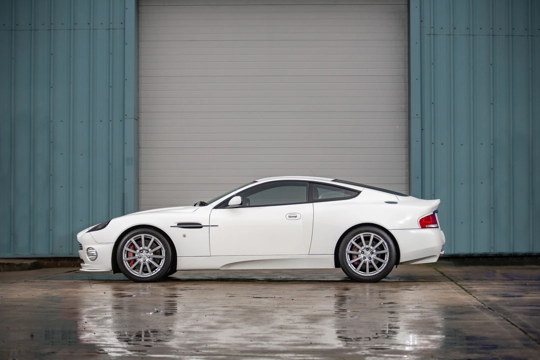 2004 Aston Martin Vanquish 1st Gen - Image 10 of 31