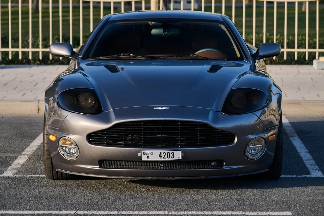 2004 Aston Martin Vanquish 1st Gen - Image 18 of 21