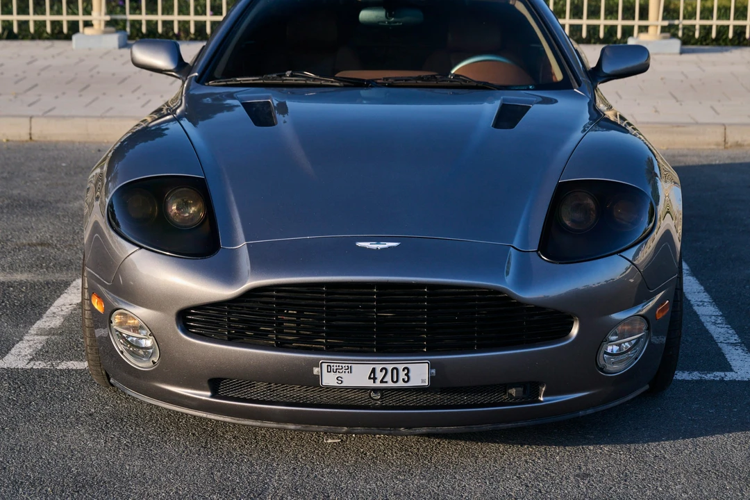 2004 Aston Martin Vanquish 1st Gen - Image 19 of 21