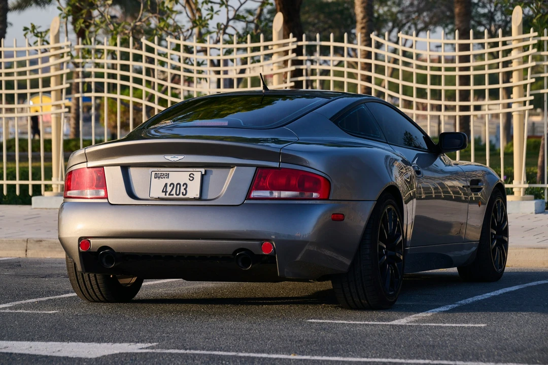 2004 Aston Martin Vanquish 1st Gen - Image 9 of 21