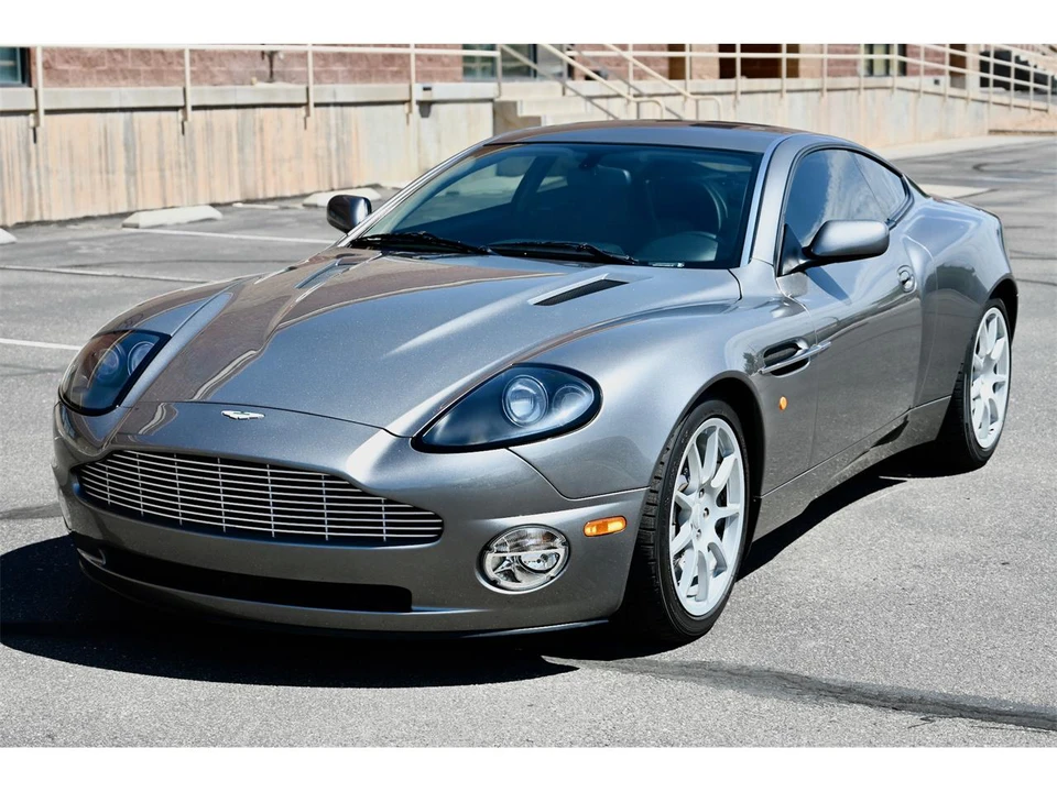 2004 Aston Martin Vanquish 1st Gen - Image 4 of 31