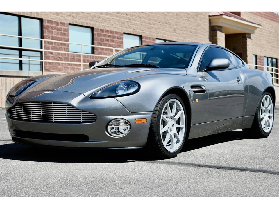 2004 Aston Martin Vanquish 1st Gen - Image 5 of 31
