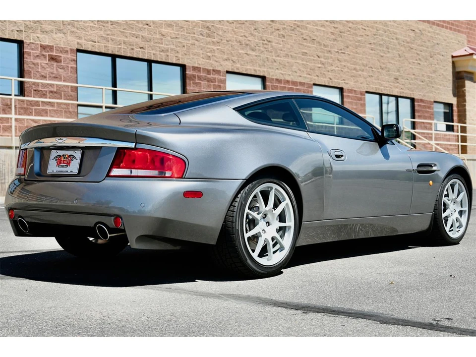 2004 Aston Martin Vanquish 1st Gen - Image 21 of 31
