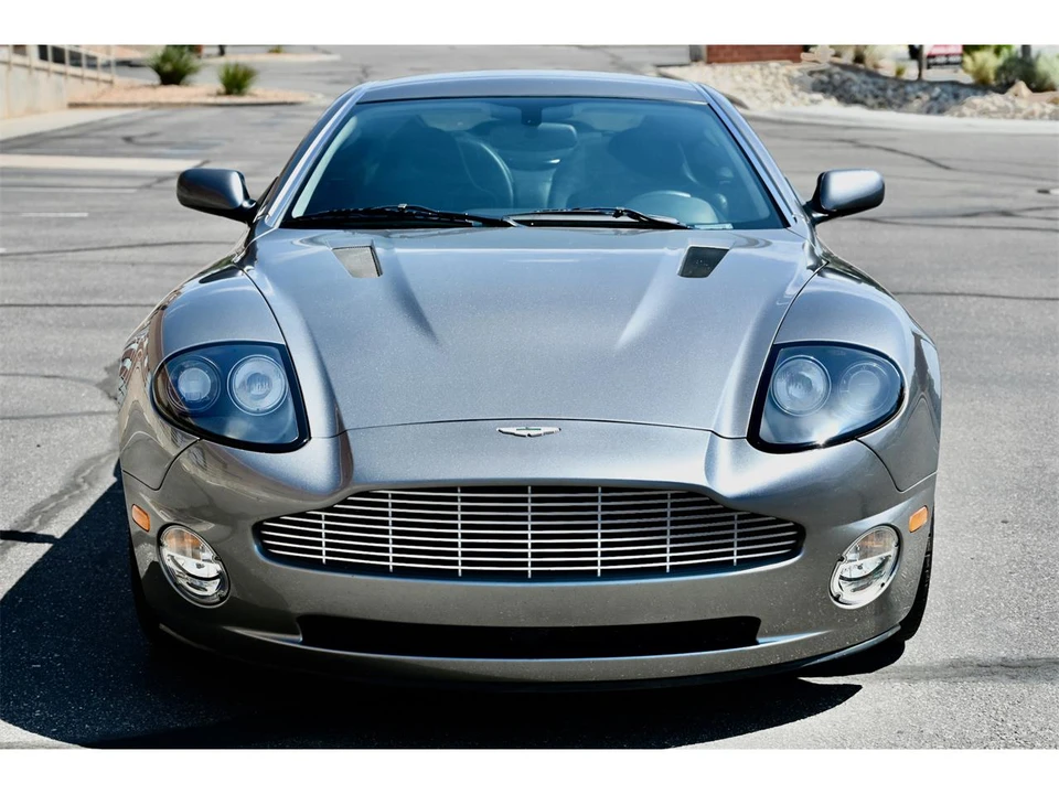 2004 Aston Martin Vanquish 1st Gen - Image 30 of 31