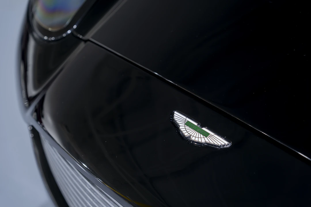 2004 Aston Martin Vanquish 1st Gen - Image 29 of 31