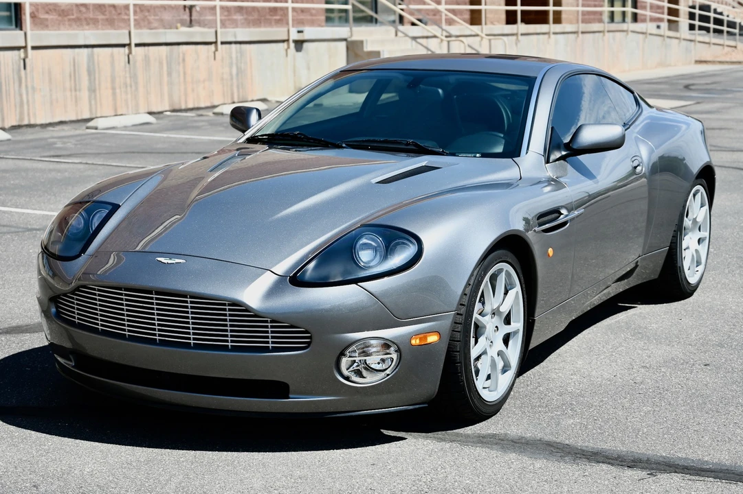 2004 Aston Martin Vanquish 1st Gen - Image 4 of 31
