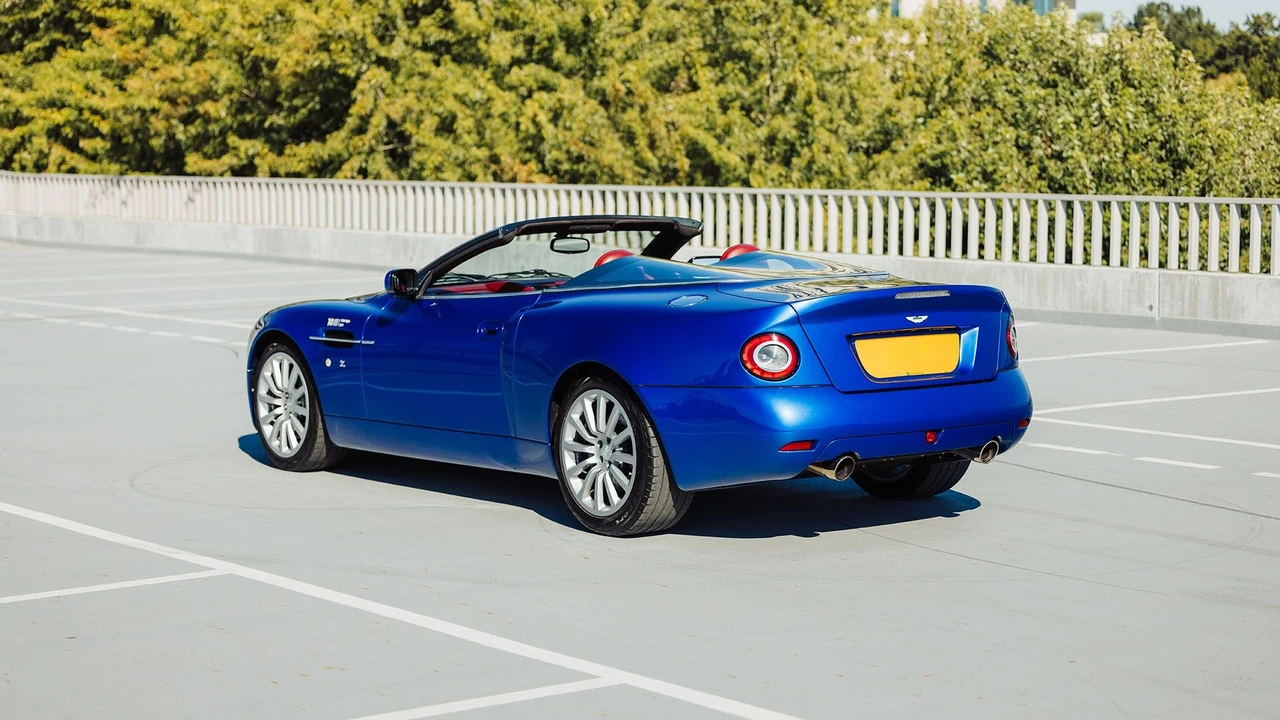 2004 Aston Martin Vanquish 1st Gen - Image 18 of 31