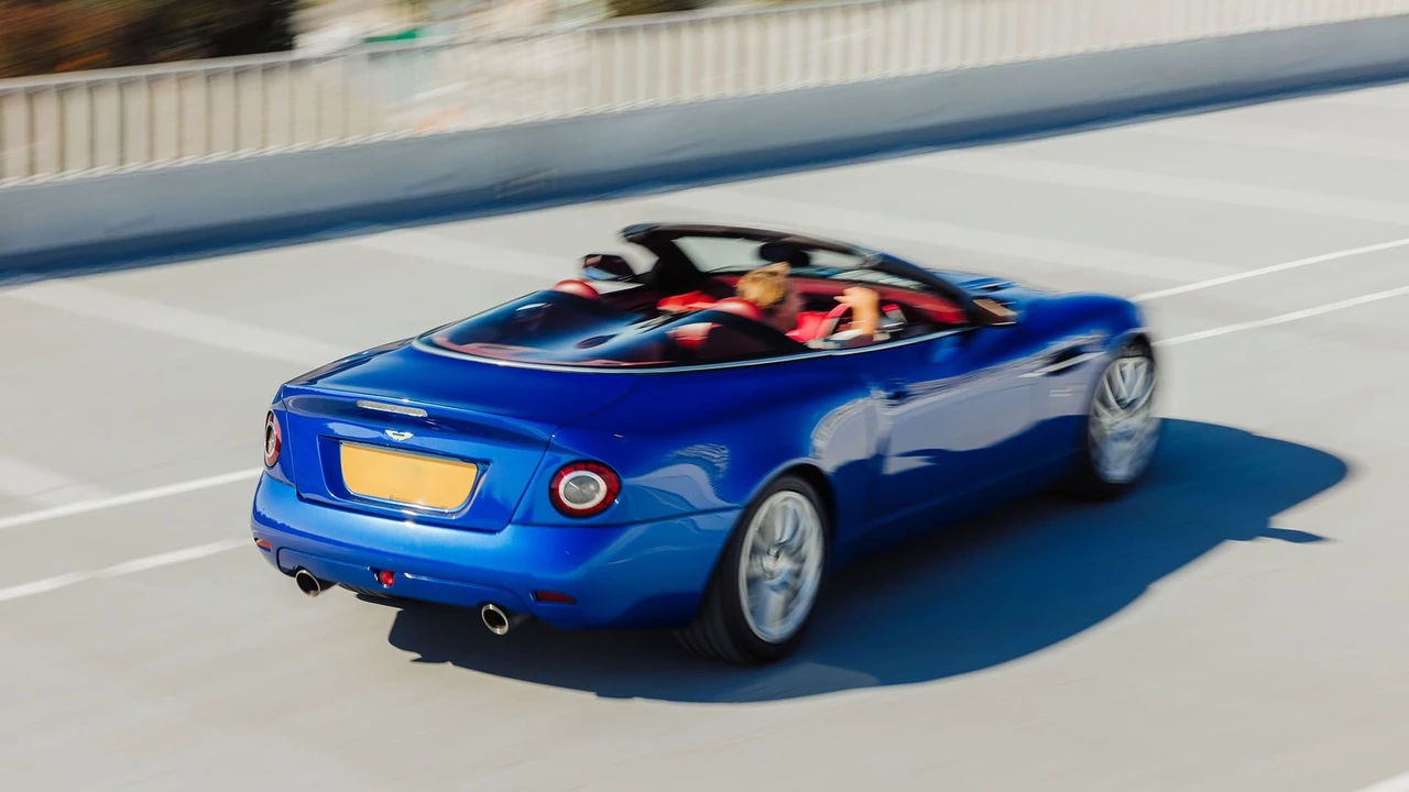2004 Aston Martin Vanquish 1st Gen - Image 8 of 31