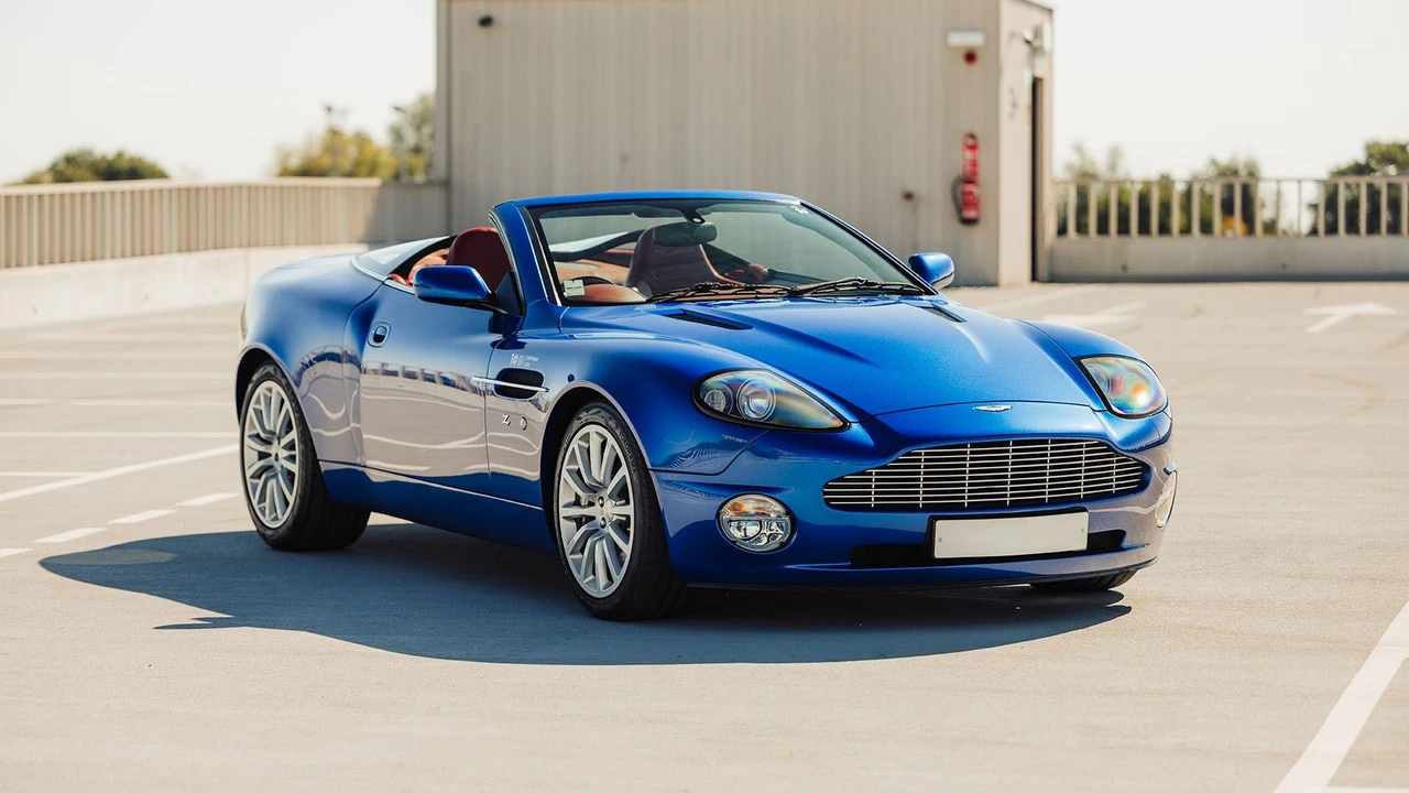 2004 Aston Martin Vanquish 1st Gen - Image 11 of 31