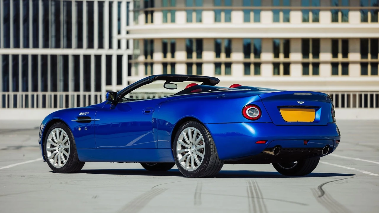 2004 Aston Martin Vanquish 1st Gen - Image 19 of 31