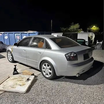 2004 Audi A4 1.8T Quattro Sedan