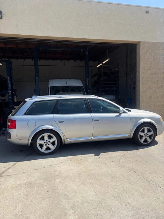 2004 Audi Allroad - Image 2 of 8