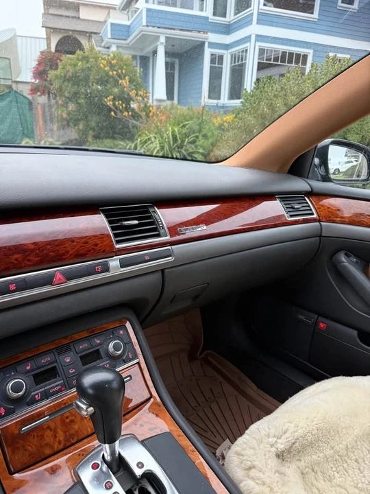 2004 Audi D3 A8 - Image 2 of 8