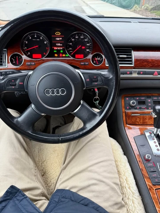 2004 Audi D3 A8 - Image 5 of 8