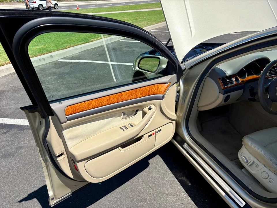 2004 Audi D3 A8 - Image 11 of 24