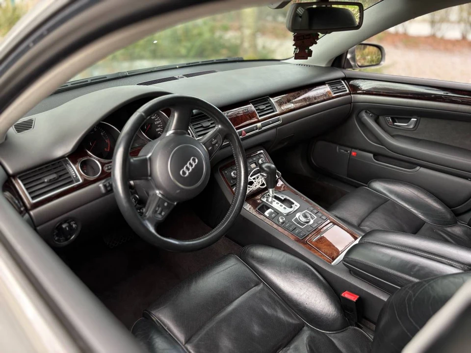 2004 Audi D3 A8 - Image 13 of 13