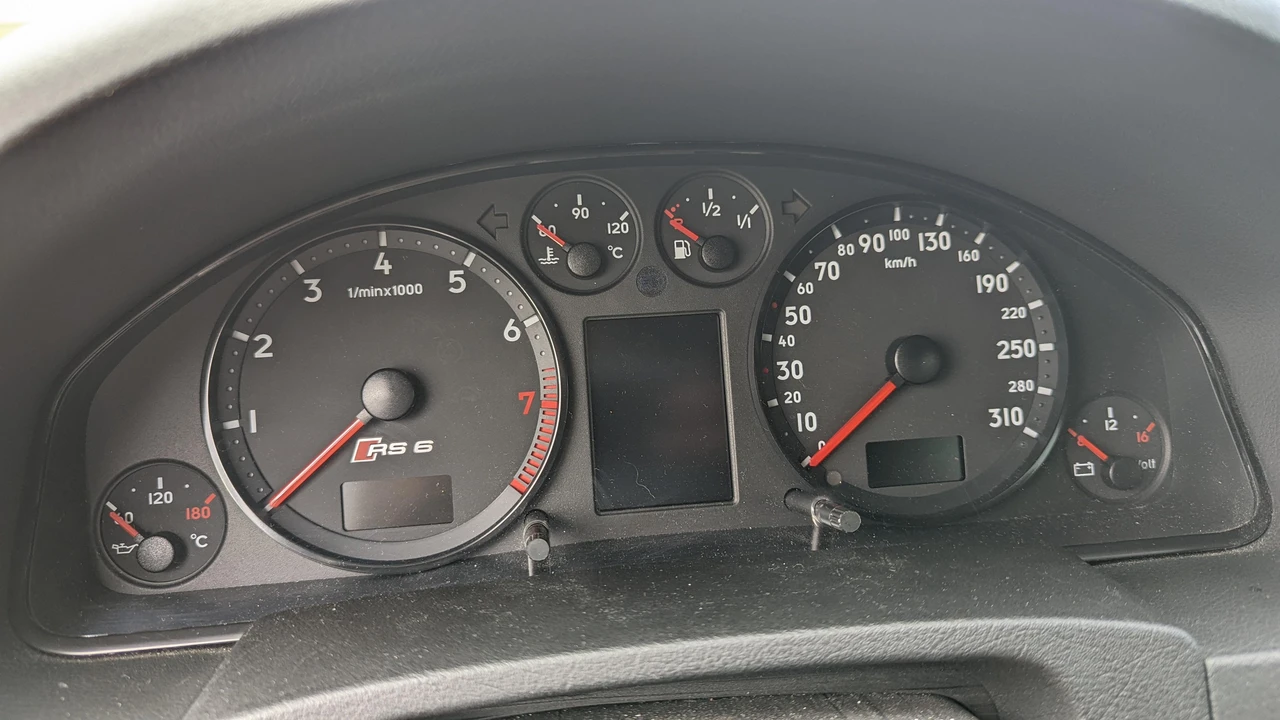 2004 Audi C5 RS6 - Image 26 of 31