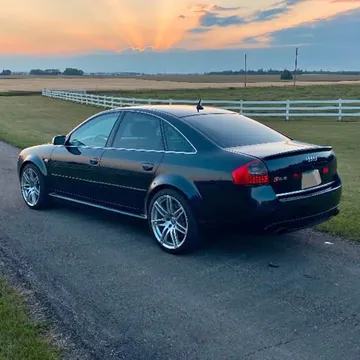 2004 Audi RS6