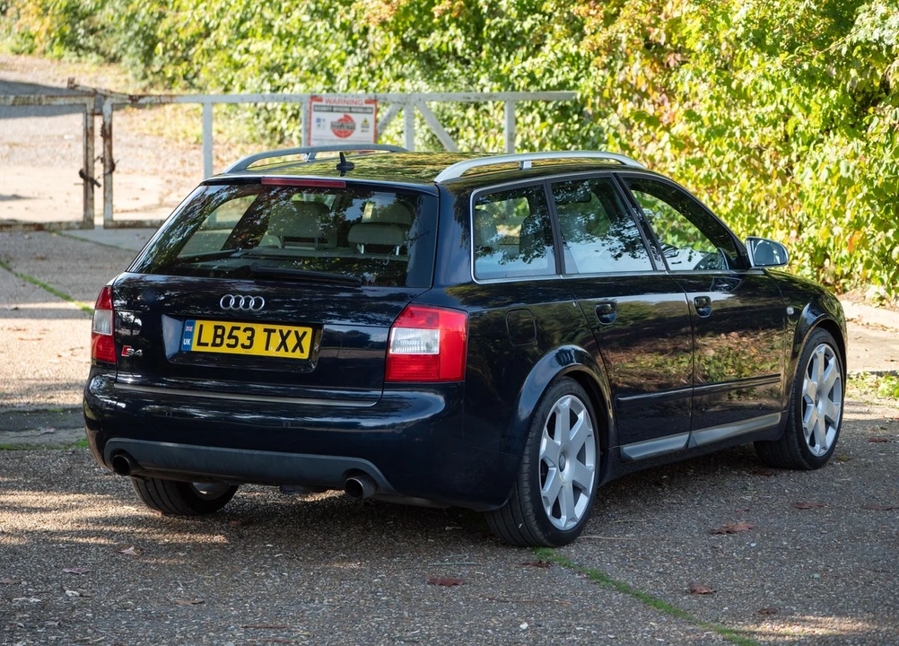 2004 Audi B6 S4 - Image 14 of 30