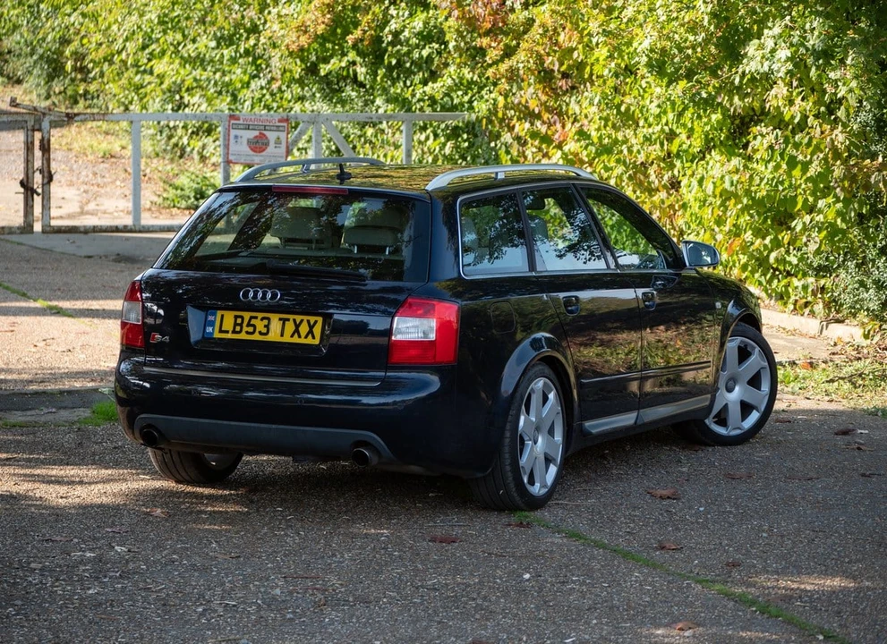 2004 Audi B6 S4 - Image 16 of 30