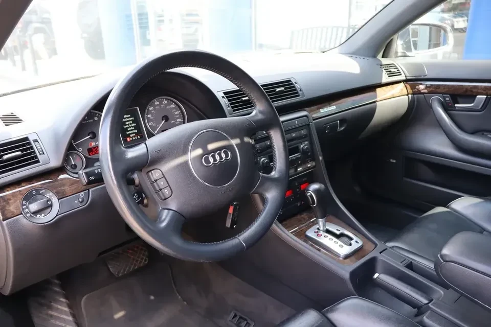 2004 Audi B6 S4 - Image 8 of 20