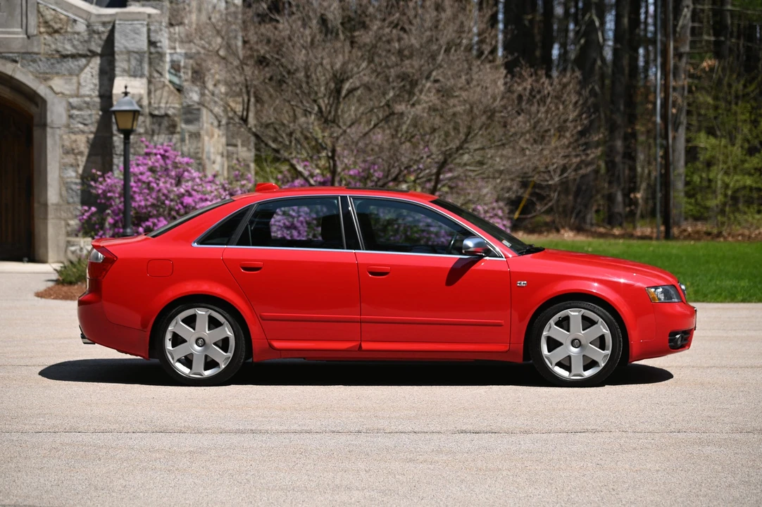 2004 Audi B6 S4 - Image 9 of 31