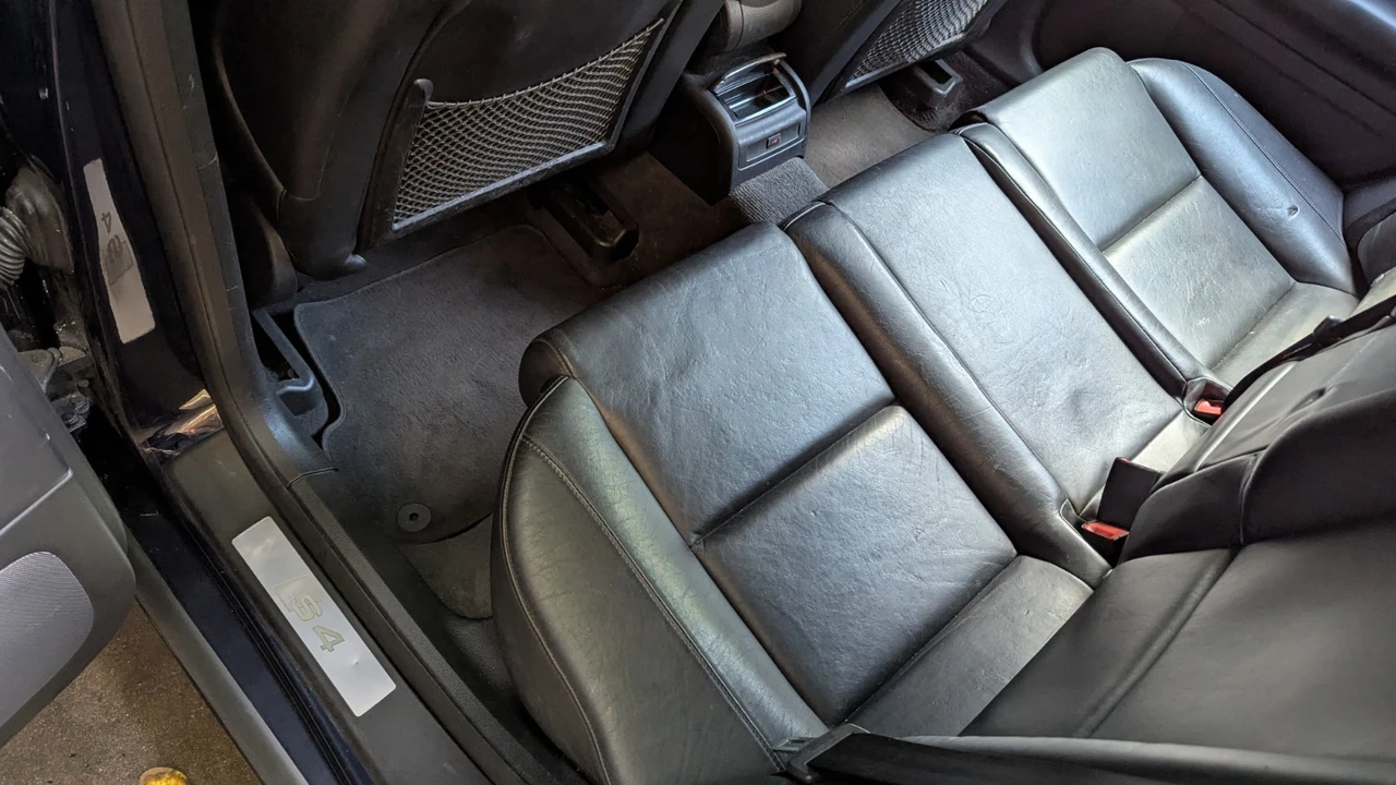 2004 Audi B6 S4 - Image 21 of 30