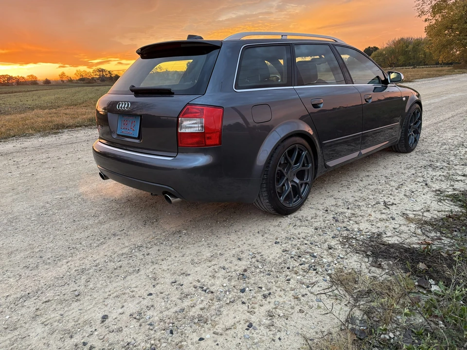 2004 Audi B6 S4 - Image 9 of 31