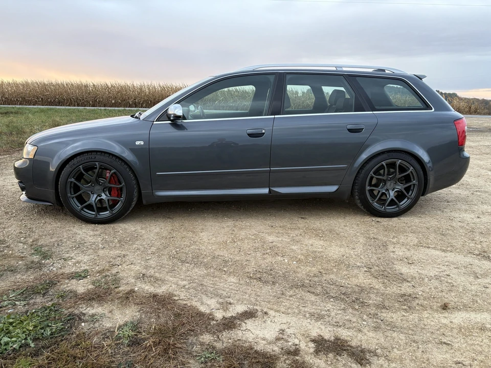 2004 Audi B6 S4 - Image 2 of 31