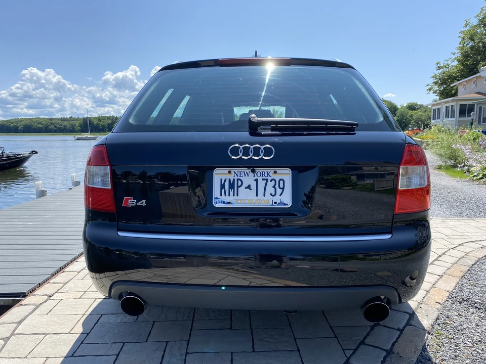 2004 Audi B6 S4 - Image 2 of 31