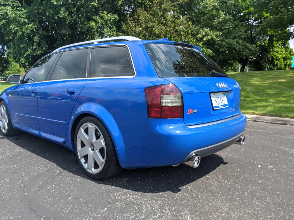 2004 Audi B6 S4 - Image 2 of 31