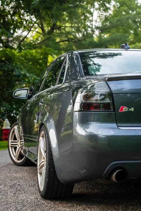 2004 Audi B6 S4 - Image 2 of 9