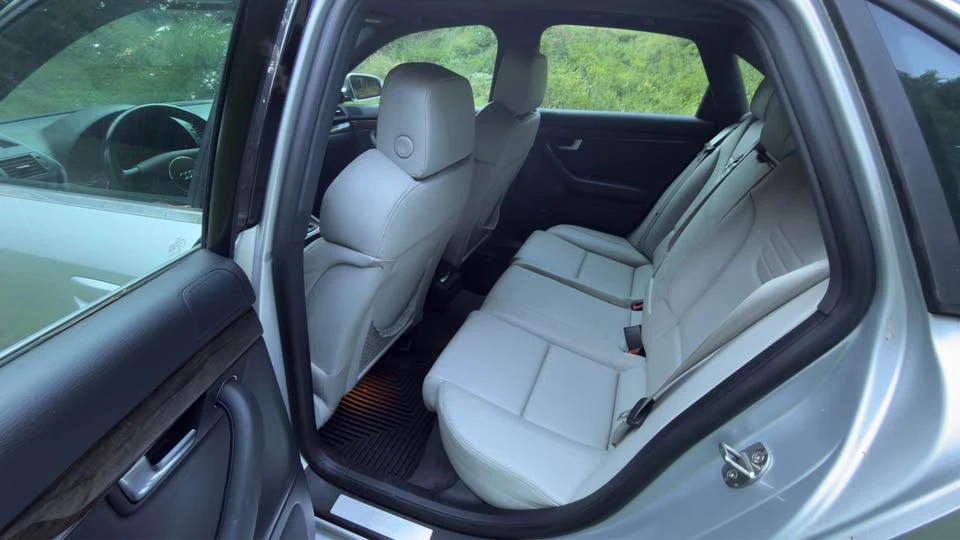 2004 Audi B6 S4 - Image 6 of 12