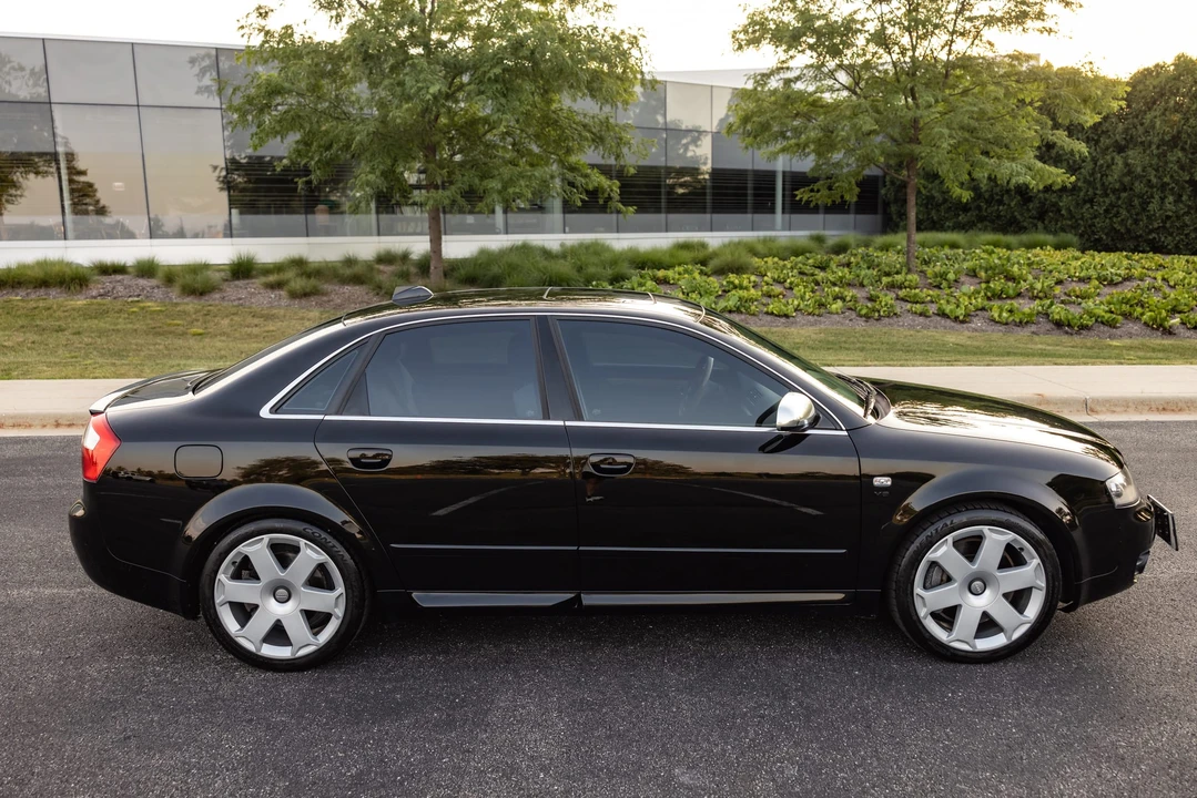 2004 Audi B6 S4 - Image 24 of 31
