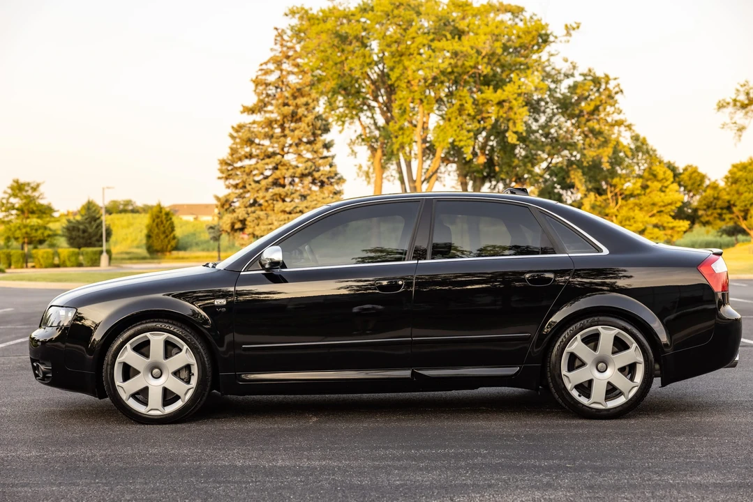 2004 Audi B6 S4 - Image 10 of 31
