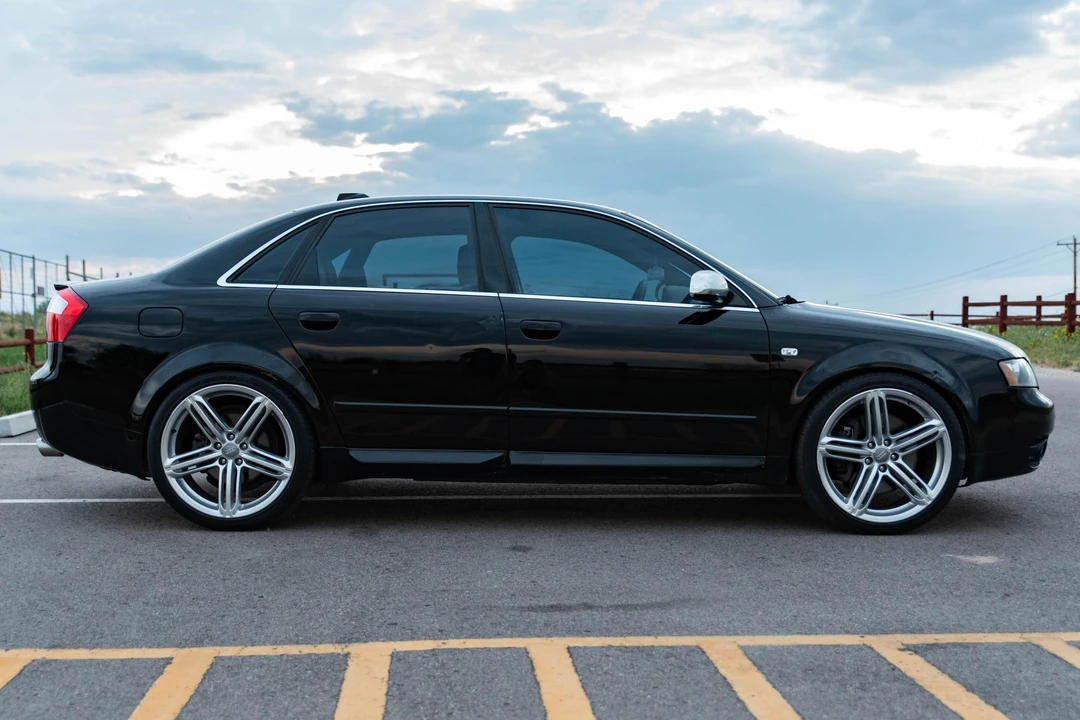 2004 Audi B6 S4 - Image 3 of 31