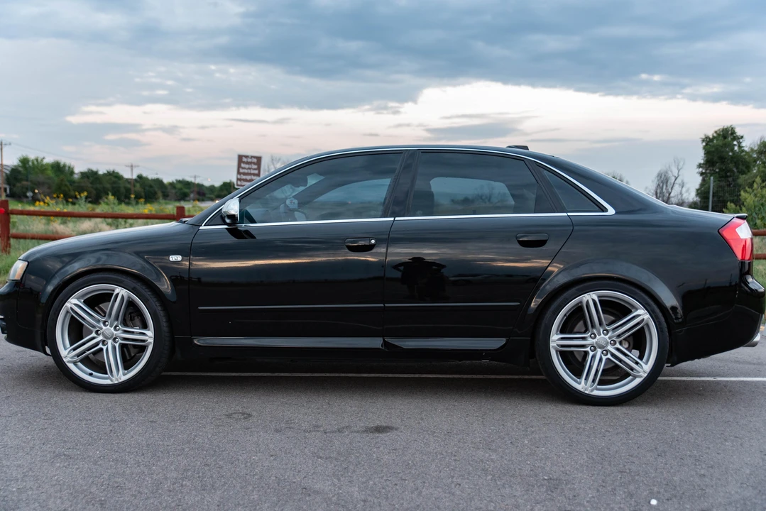 2004 Audi B6 S4 - Image 15 of 31