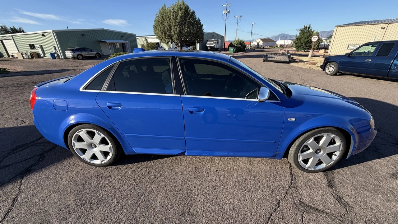 2004 Audi B6 S4 - Image 14 of 31