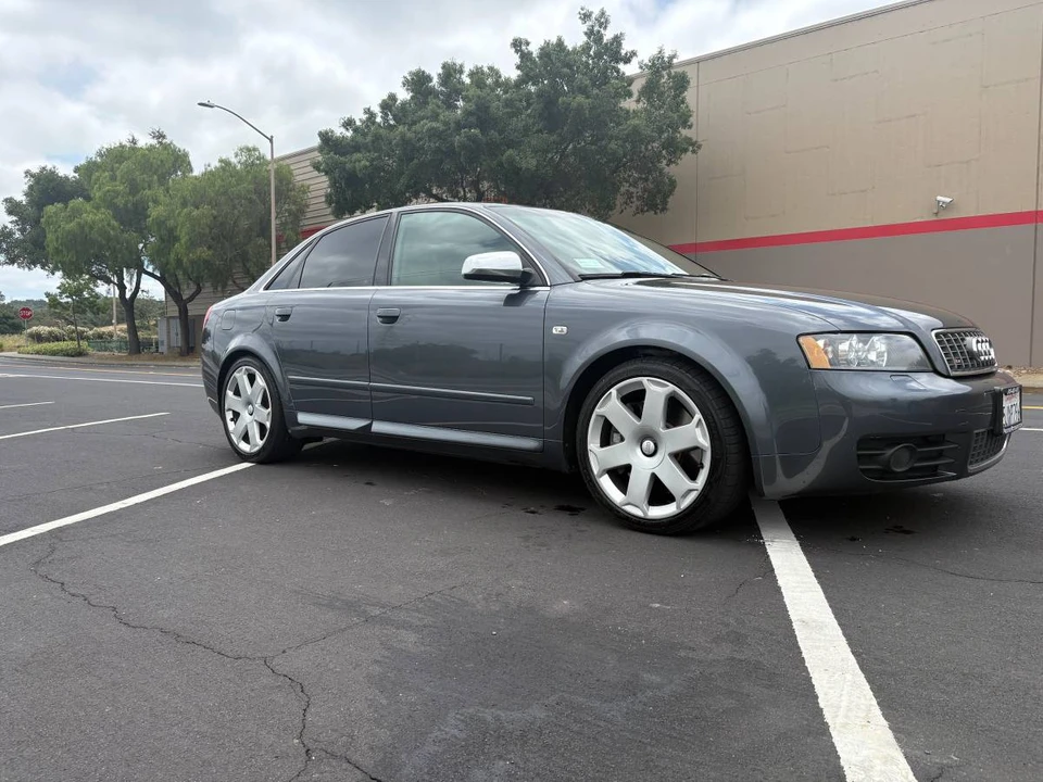 2004 Audi B6 S4 - Image 2 of 10