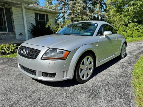 2004 Audi TT 3.2 Quattro Coupe 2D